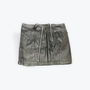 Lulu's Charcoal Leather Mini Skirt‎